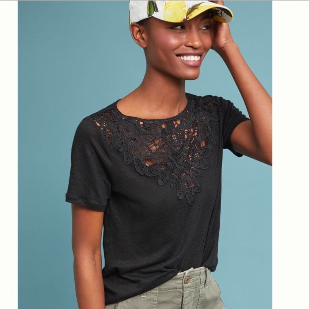Laced linen tee